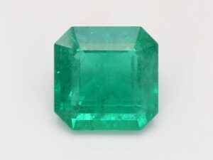 07228